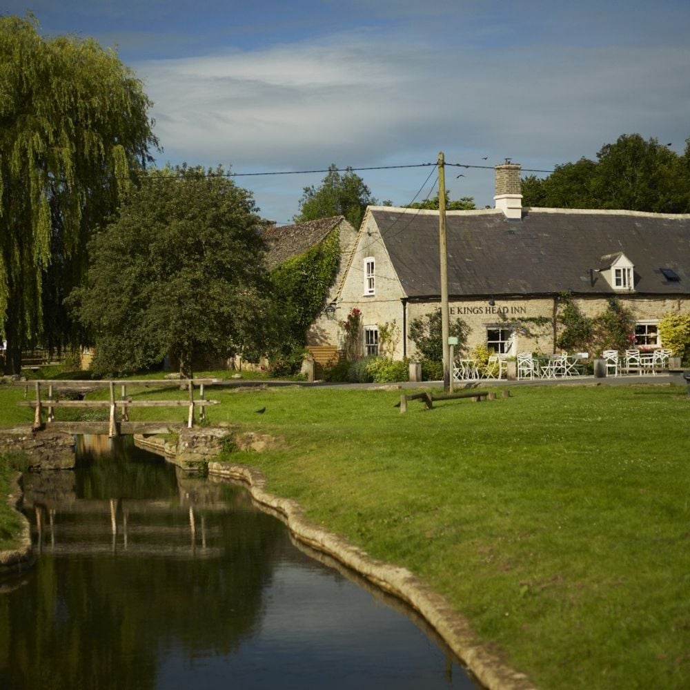 Image for article: Village of The Month – Bledington