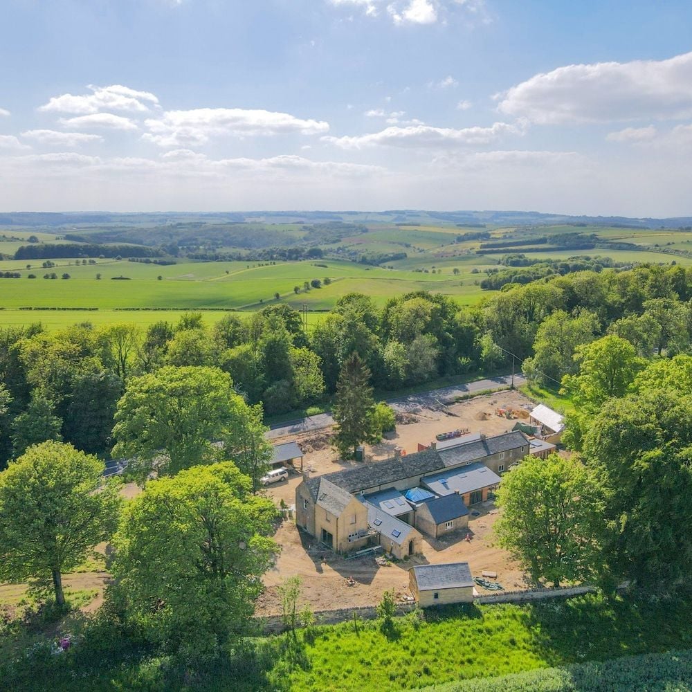Image for article: For Sale By Public Auction – Old Puesdown Inn, Compton Abdale